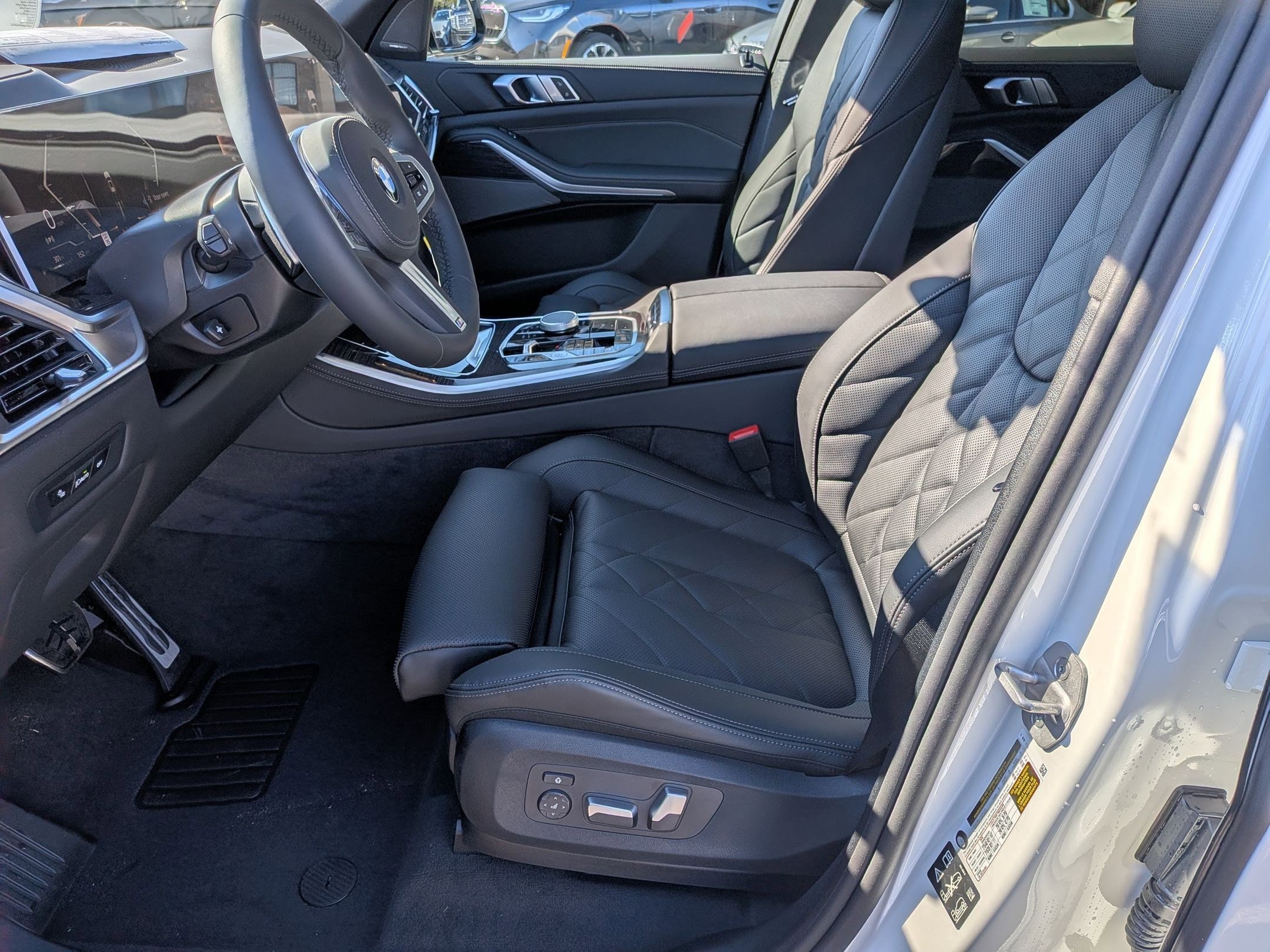 2026 BMW X5 40i - Photo 15