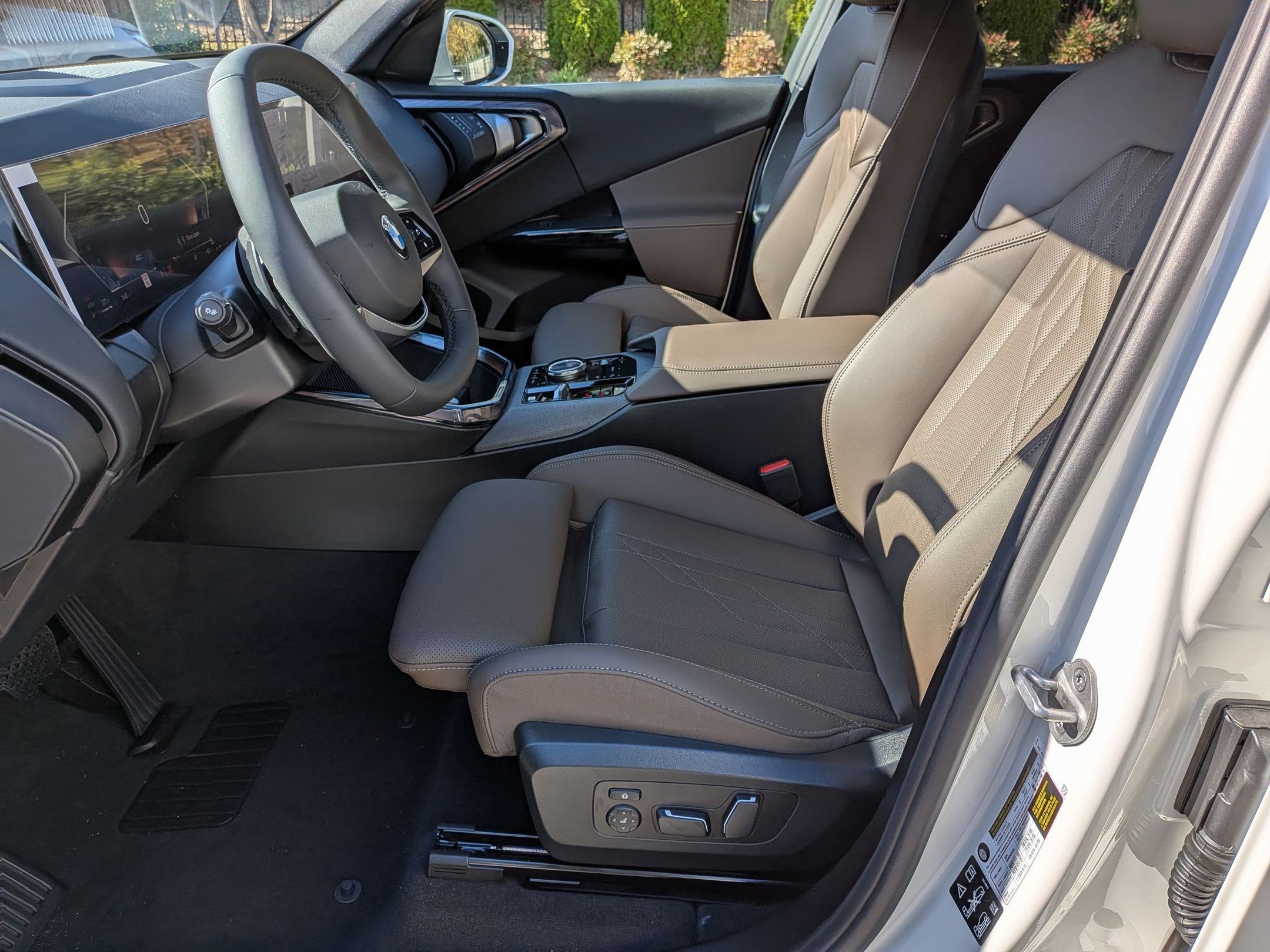 2026 BMW X3 30 - Photo 14