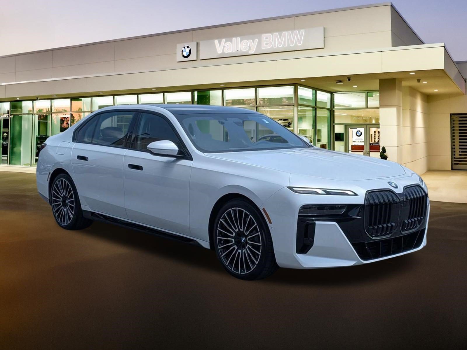 2026 BMW 740i Sedan 