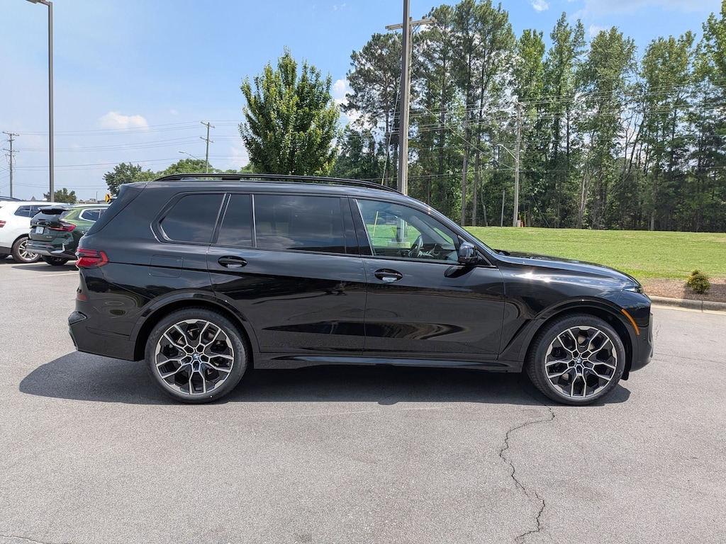 New 2027 BMW X7 xDrive40i SUV