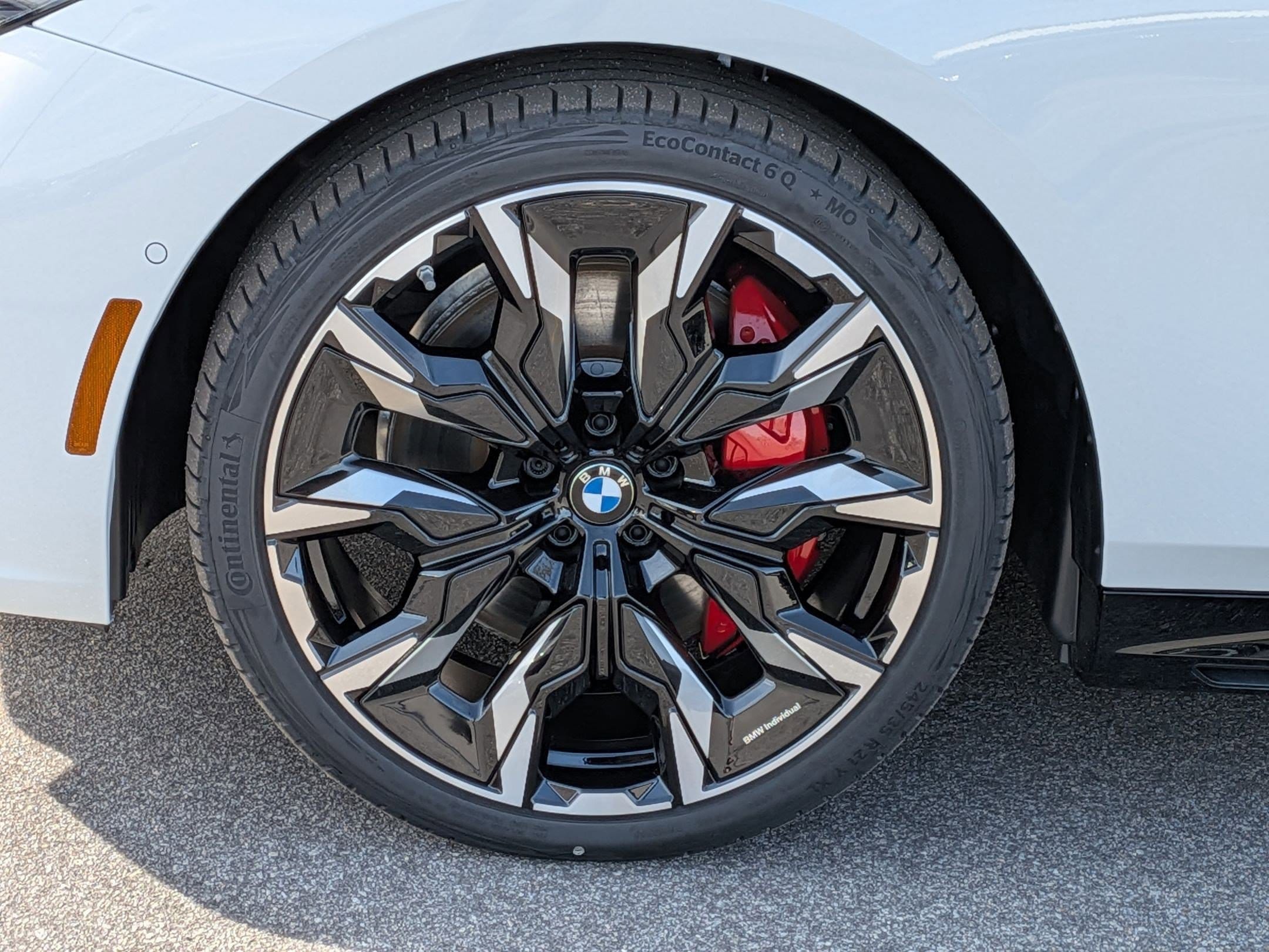 2026 BMW 5 Series 540i - Photo 10