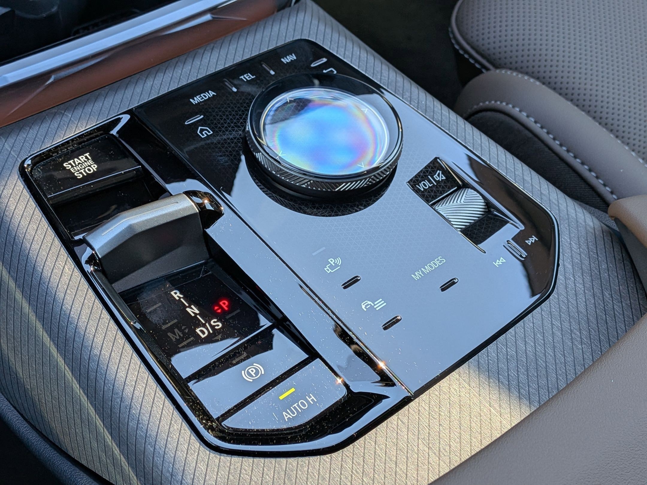2026 BMW X3 30 - Photo 24