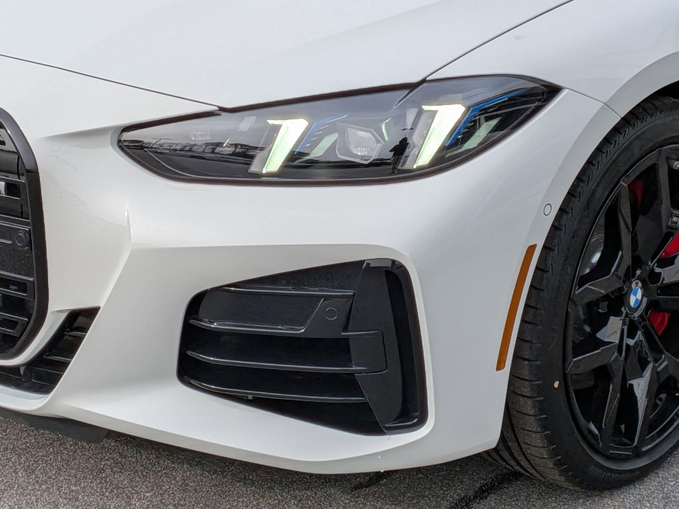 2026 BMW 4 Series M440i - Photo 9