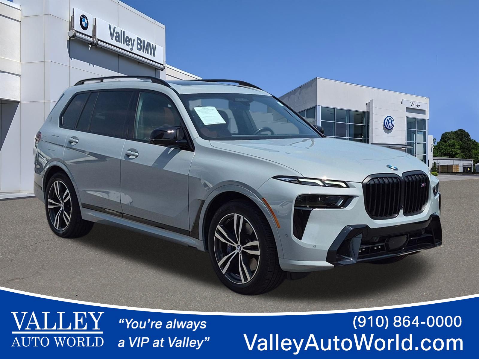 2026 BMW X7 M60i Sports Activity Vehicle 