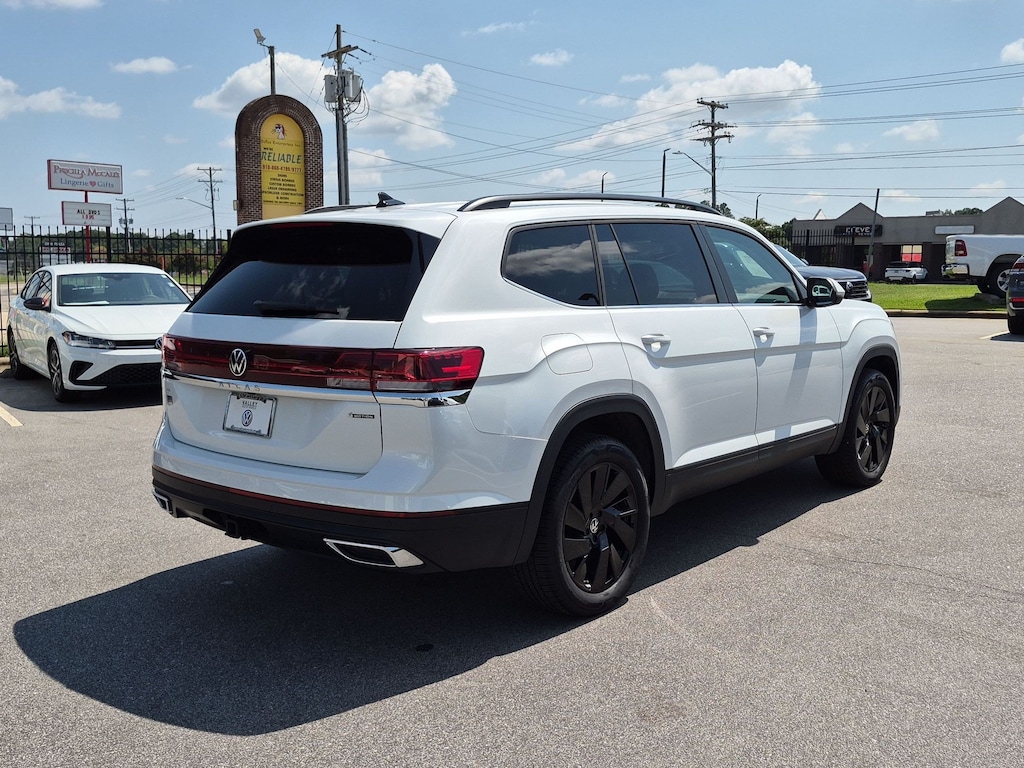 Used 2026 Volkswagen Atlas 2.0T SE w/Technology 2.0T SE w/Technology 4MOTION