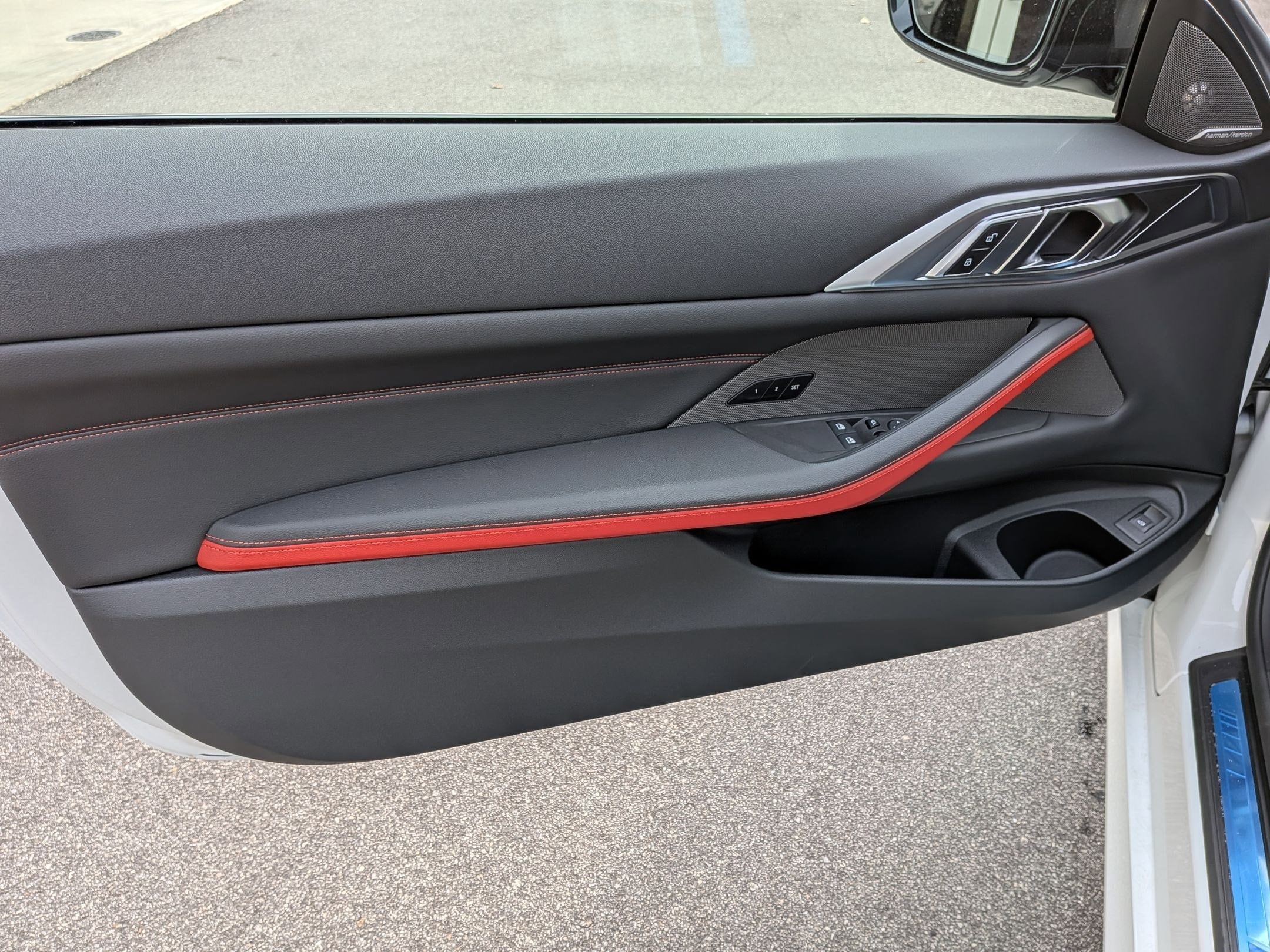 2026 BMW 4 Series M440i - Photo 11