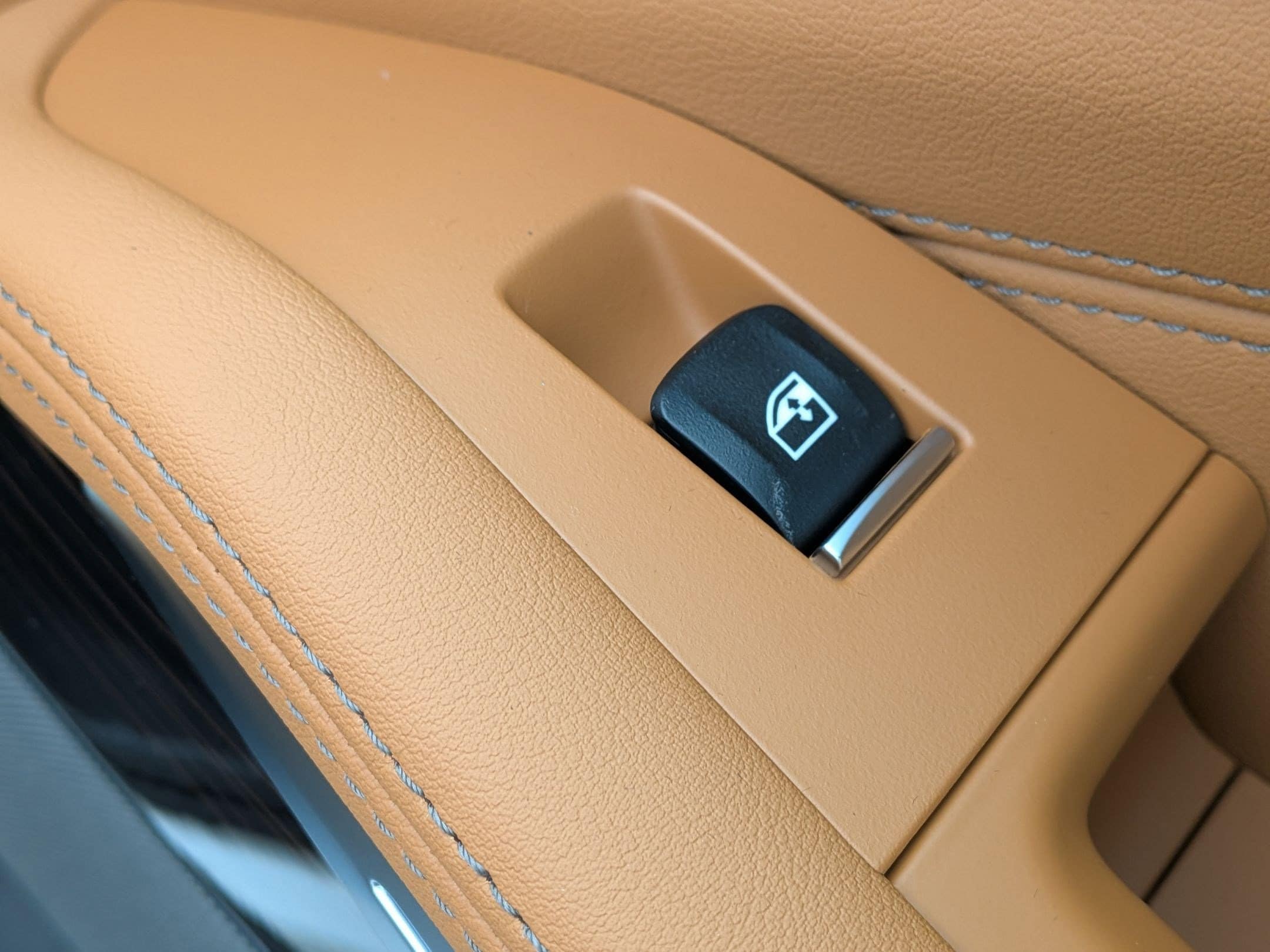 2026 BMW X5 50e - Photo 37