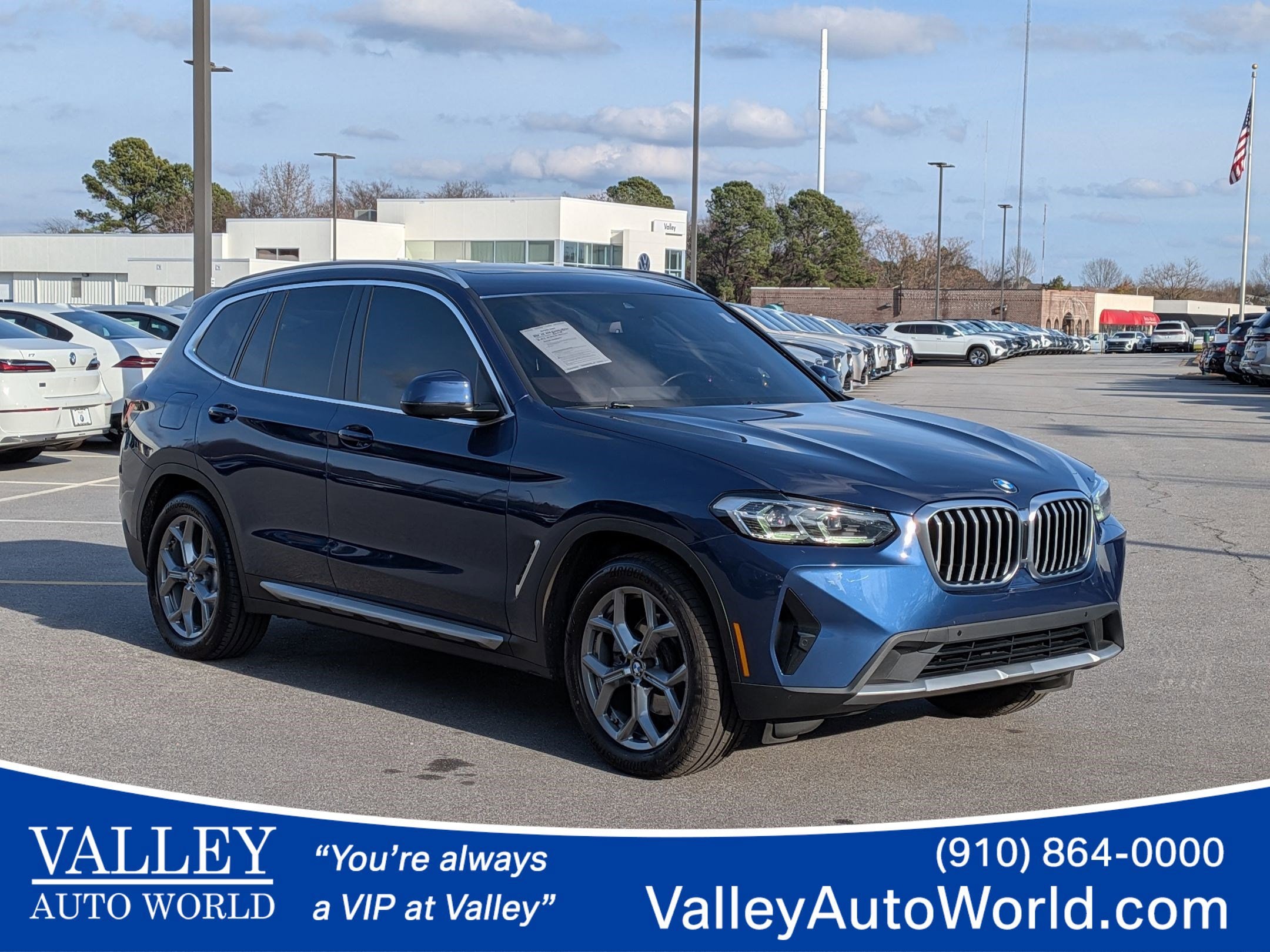 2022 BMW X3 30i's photo