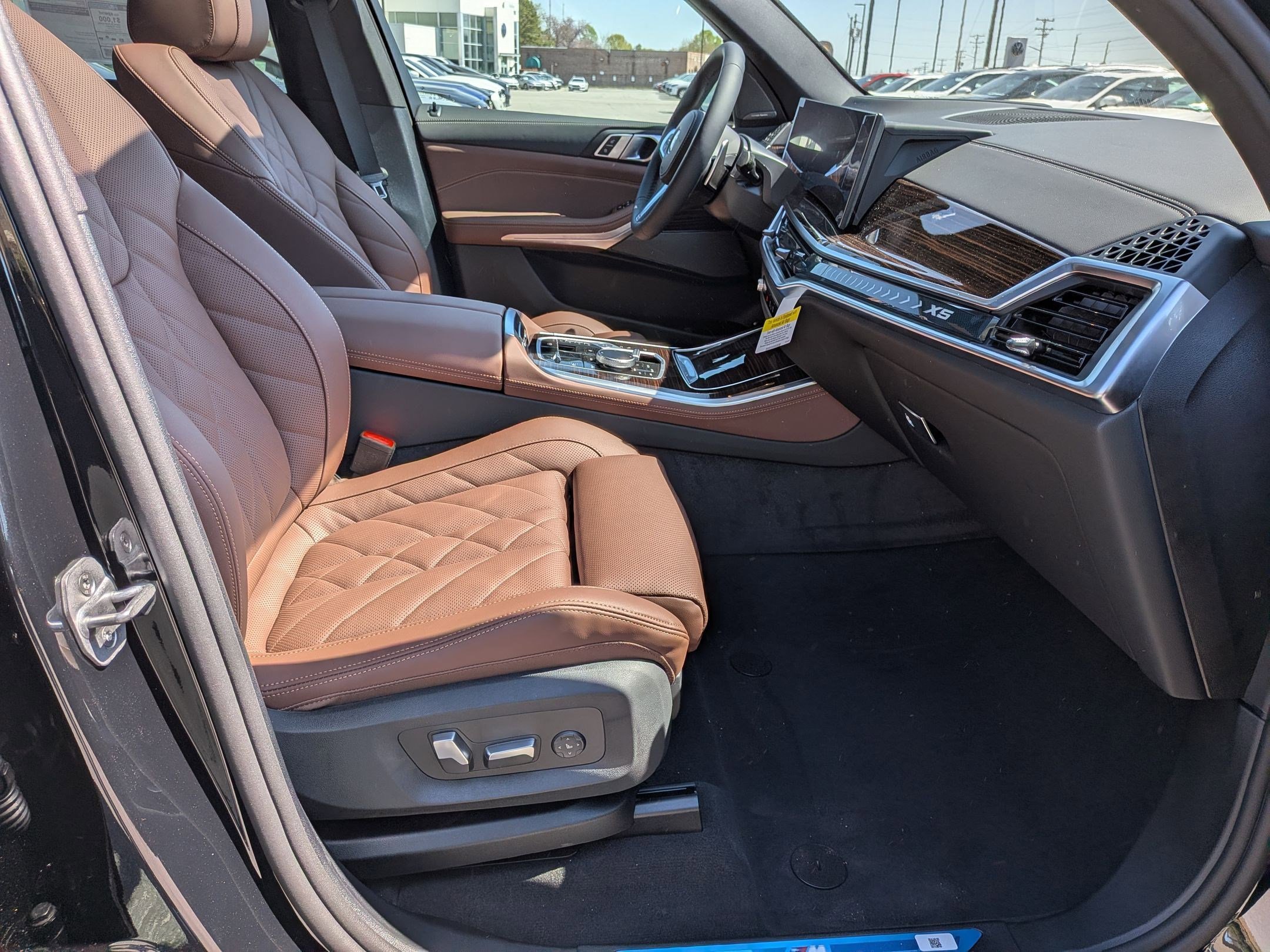 2026 BMW X5 50e - Photo 37