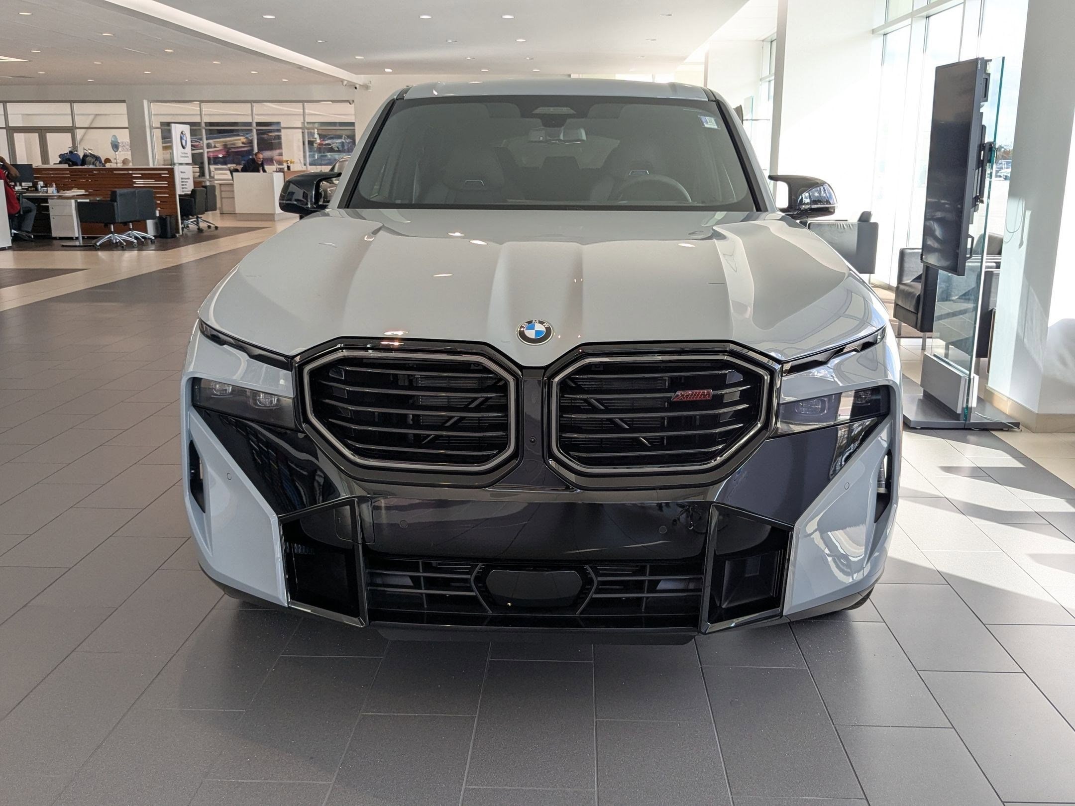 2026 BMW XM Base - Photo 8