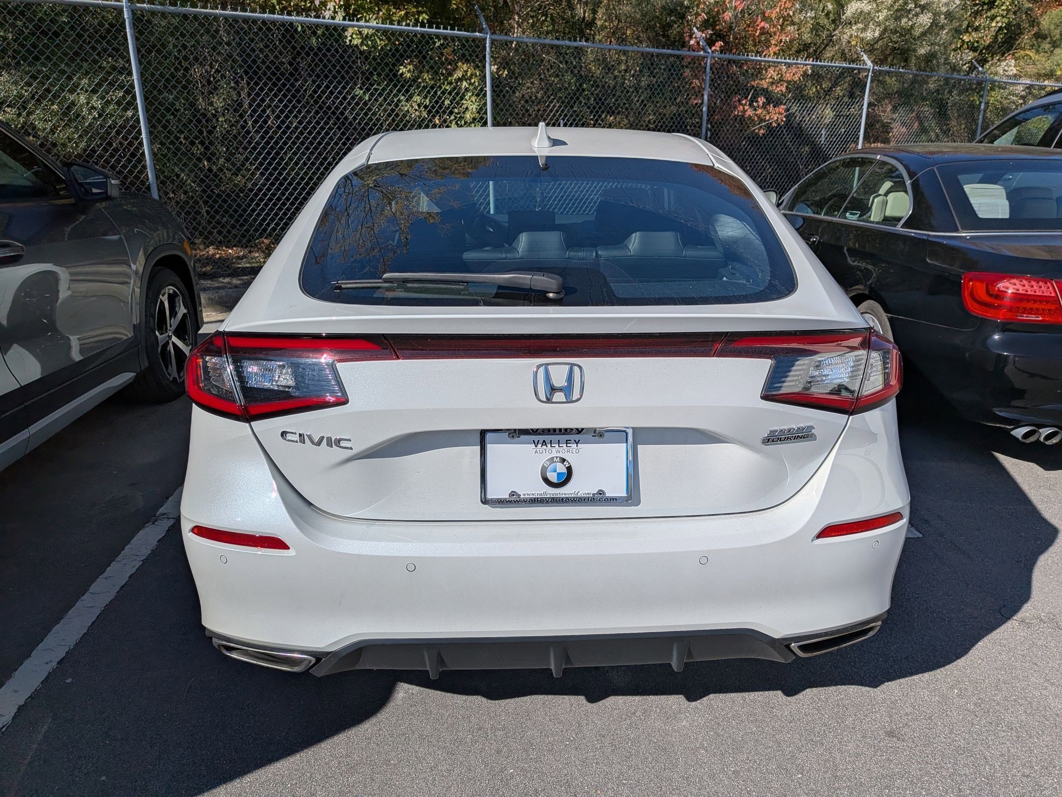 2024 Honda Civic Hatchback Sport Touring photo 3