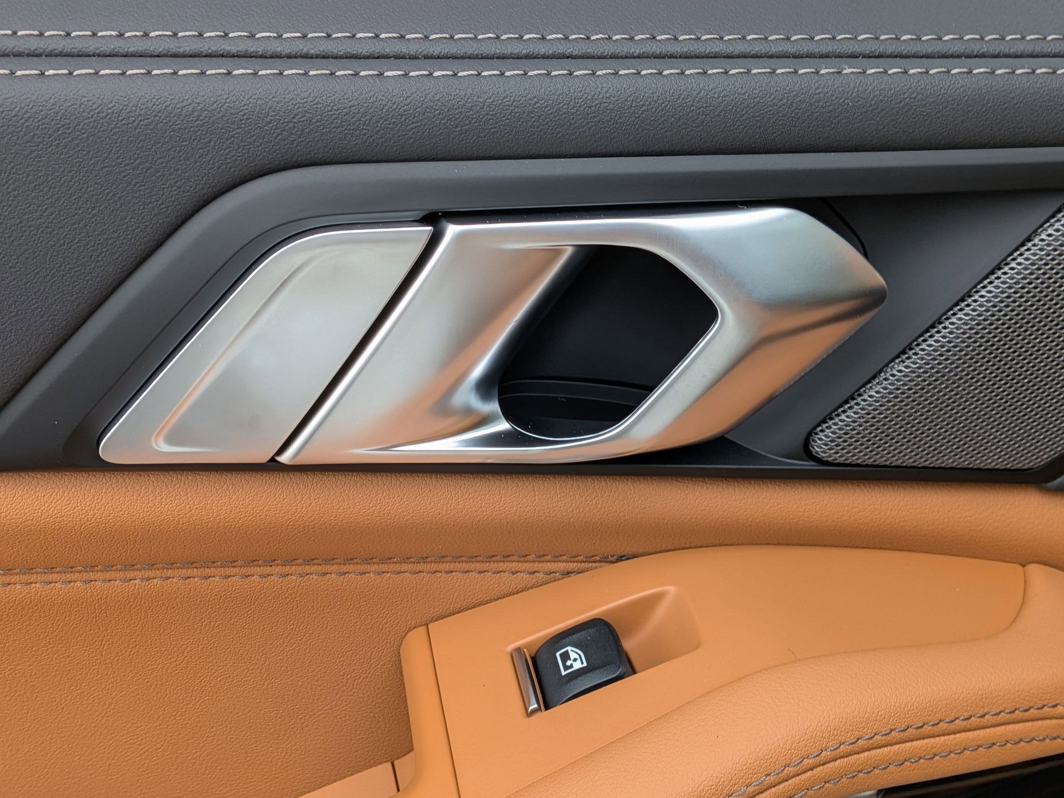 2026 BMW X5 50e - Photo 28
