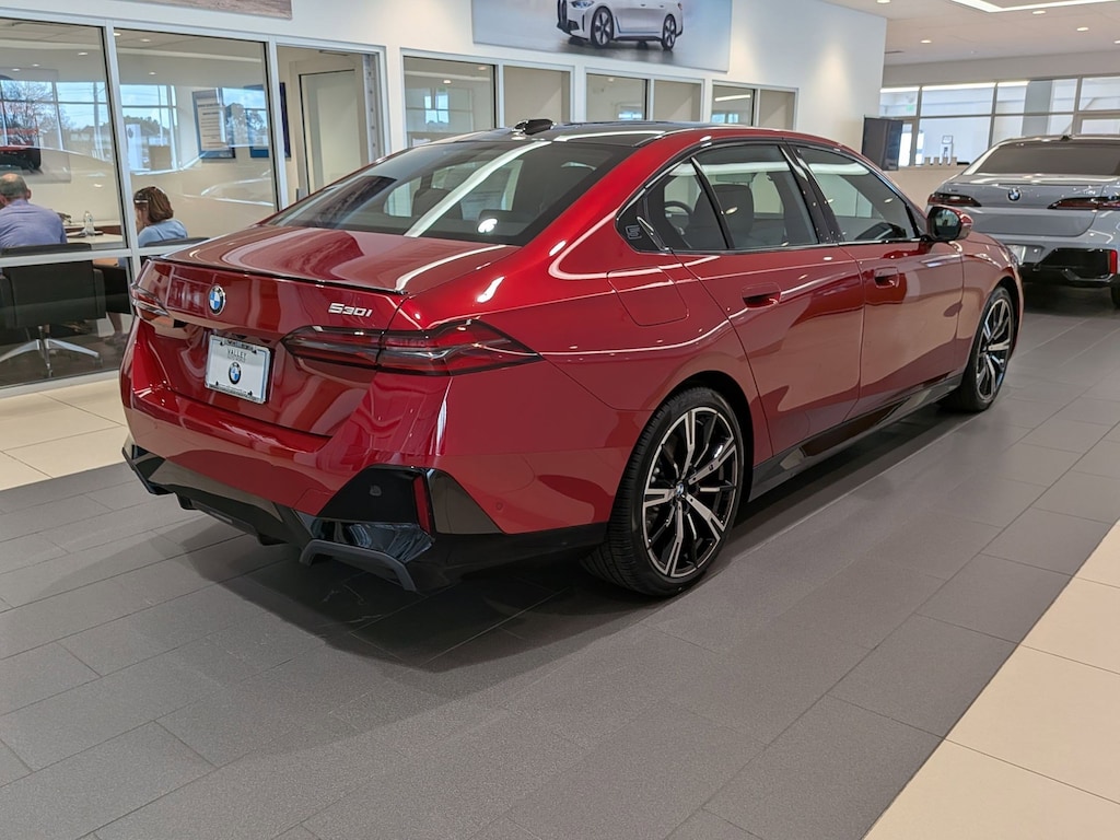 New 2026 BMW 530i Sedan