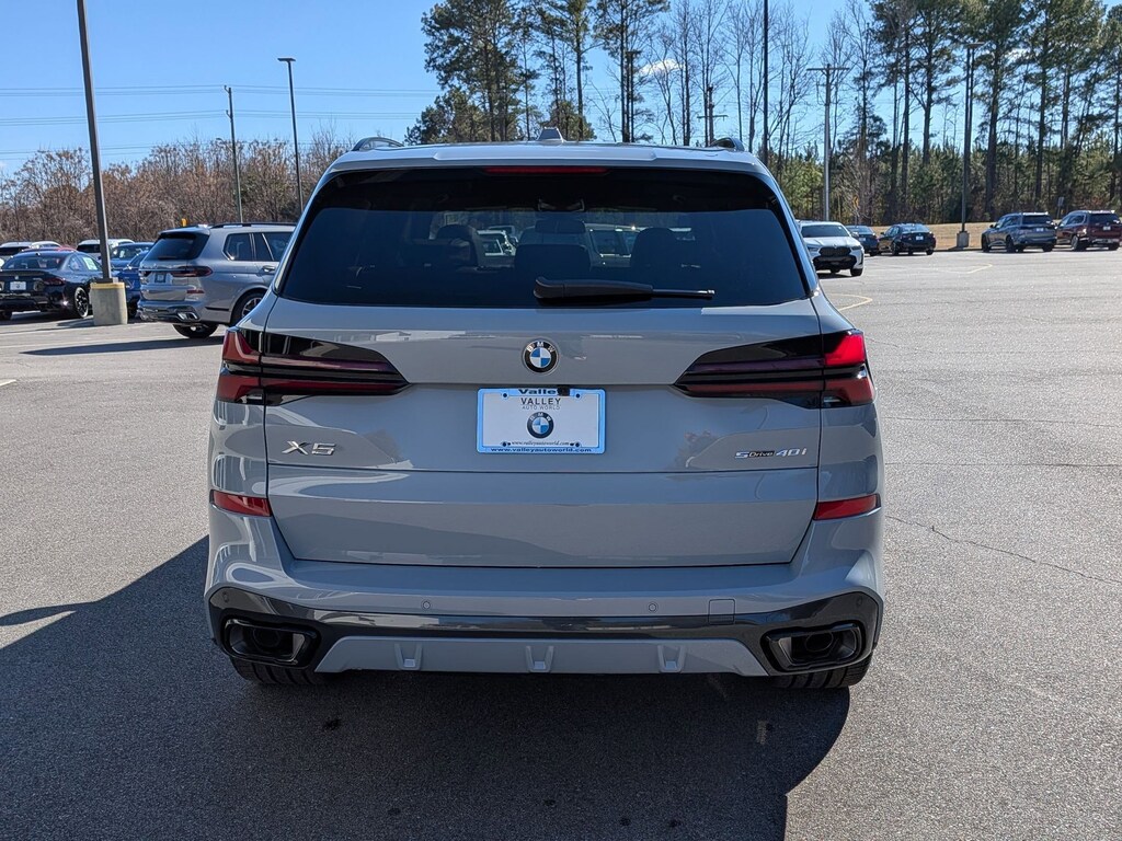 New 2026 BMW X5 sDrive40i SUV