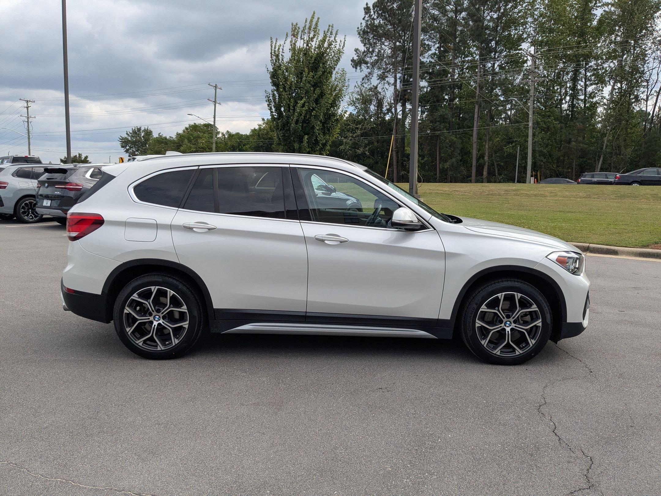 2021 Bmw X1 XDrive28i photo 2