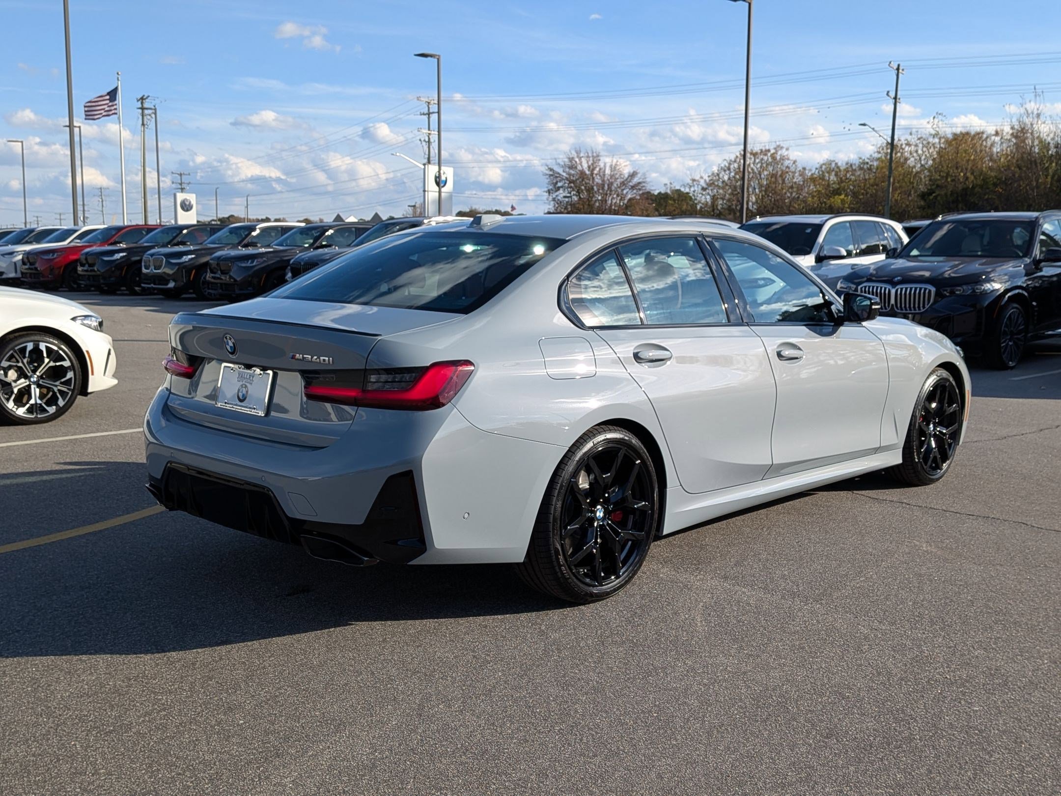 2026 Bmw M340i photo 3