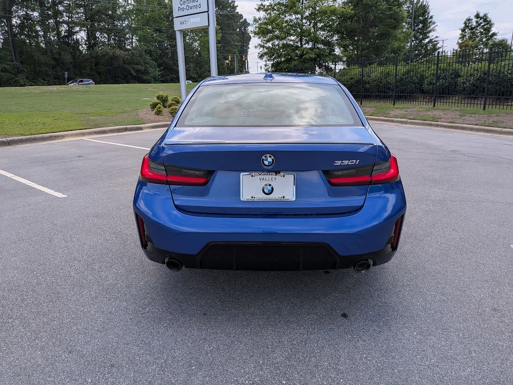 New 2026 BMW 330i Sedan