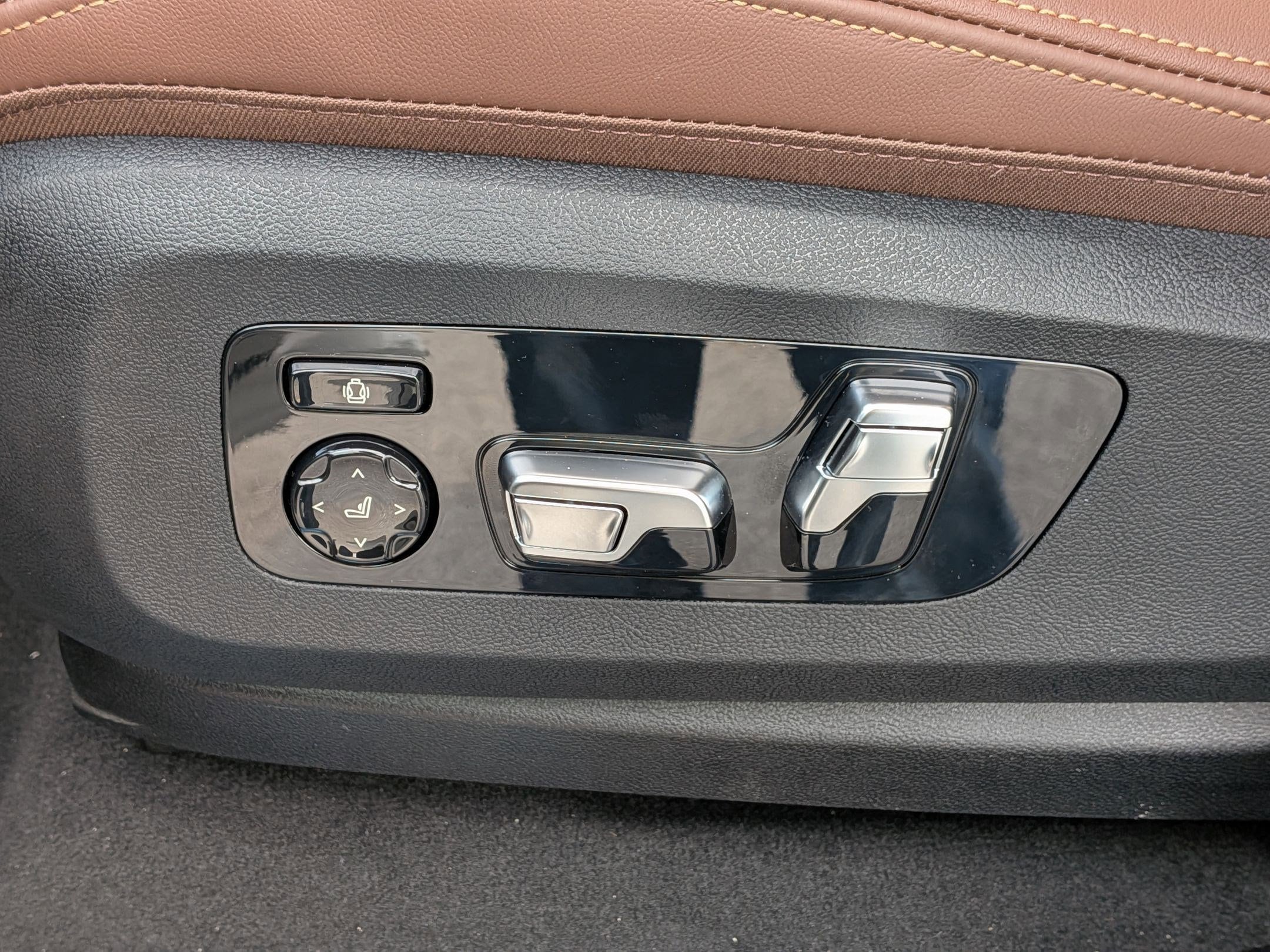 2026 BMW X5 40i - Photo 16