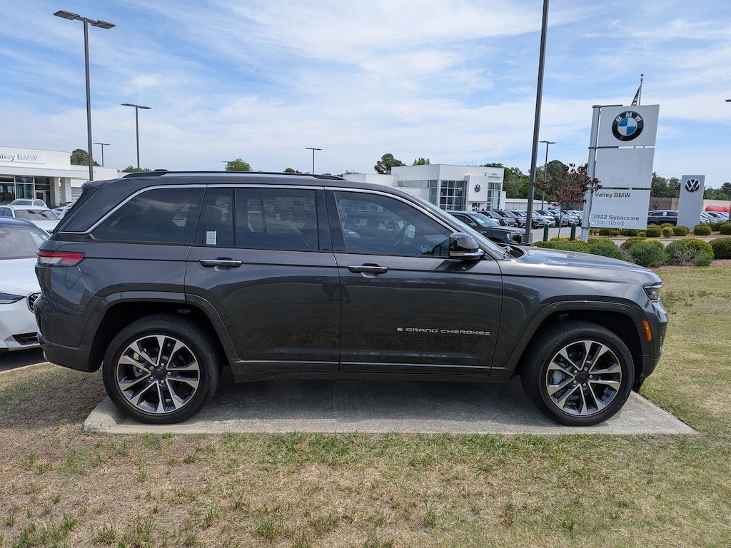 Used 2023 Jeep Grand Cherokee Overland Overland 4x4