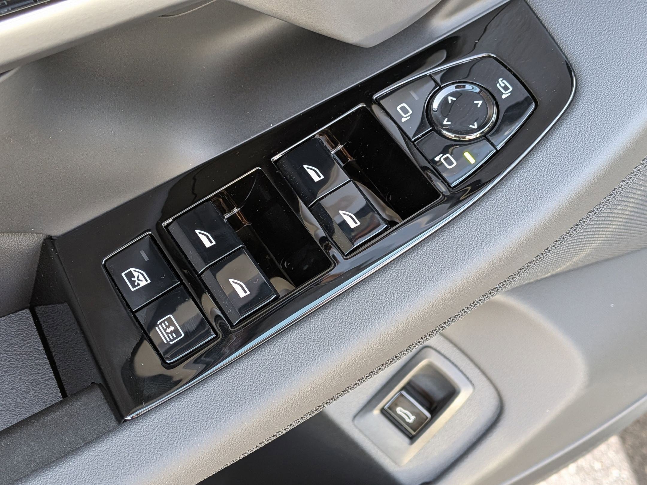 2026 BMW 5 Series 540i - Photo 13