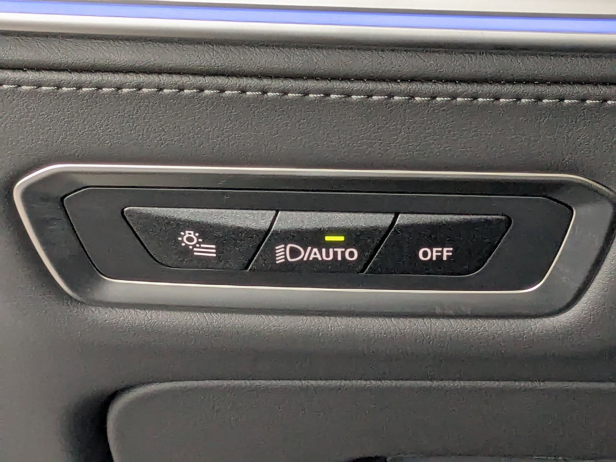 2026 BMW XM Base - Photo 18