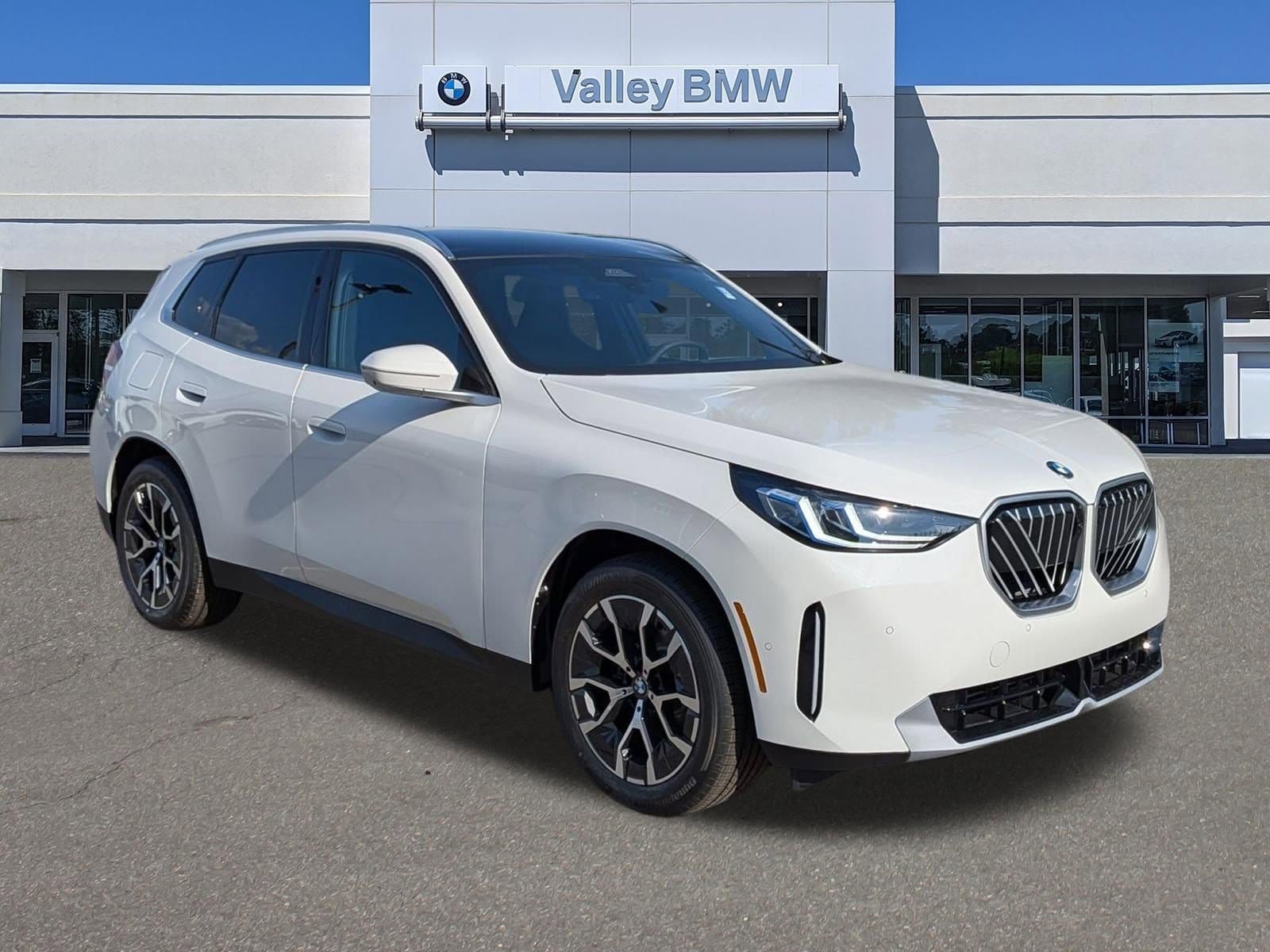 2026 BMW X3 30 XDRIVE's photo