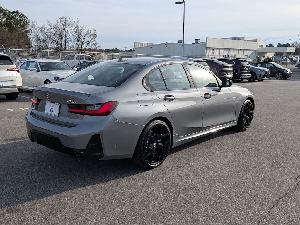 New 2026 BMW 330i Sedan