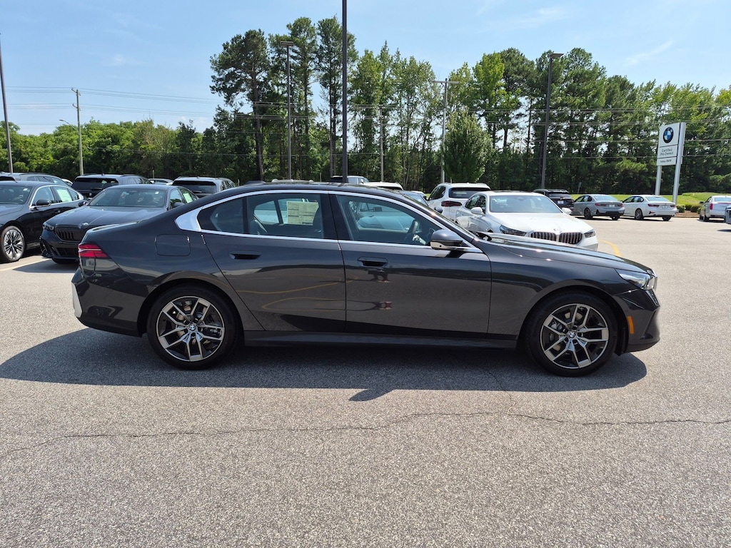 New 2027 BMW 530i xDrive Sedan
