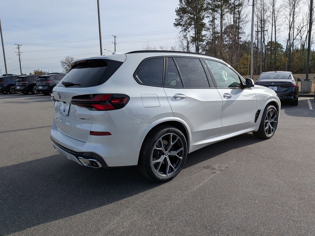 New 2026 BMW X5 xDrive40i SUV