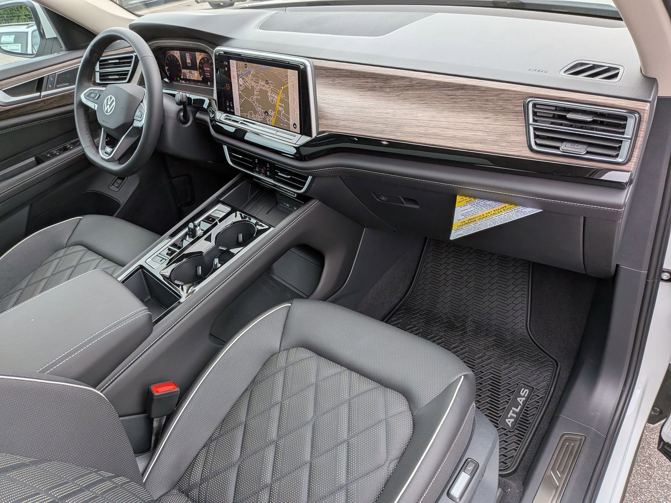 2026 Volkswagen Atlas SEL Premium R-Line - Photo 40