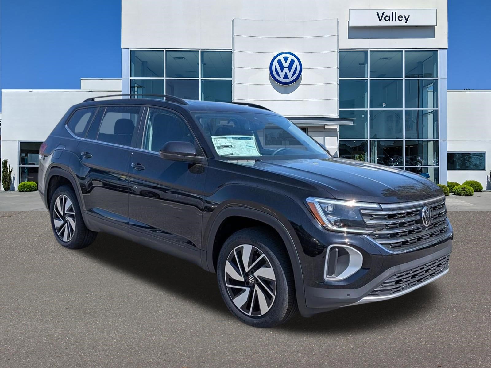 2026 Volkswagen Atlas 2.0T SE w/Technology FWD 
