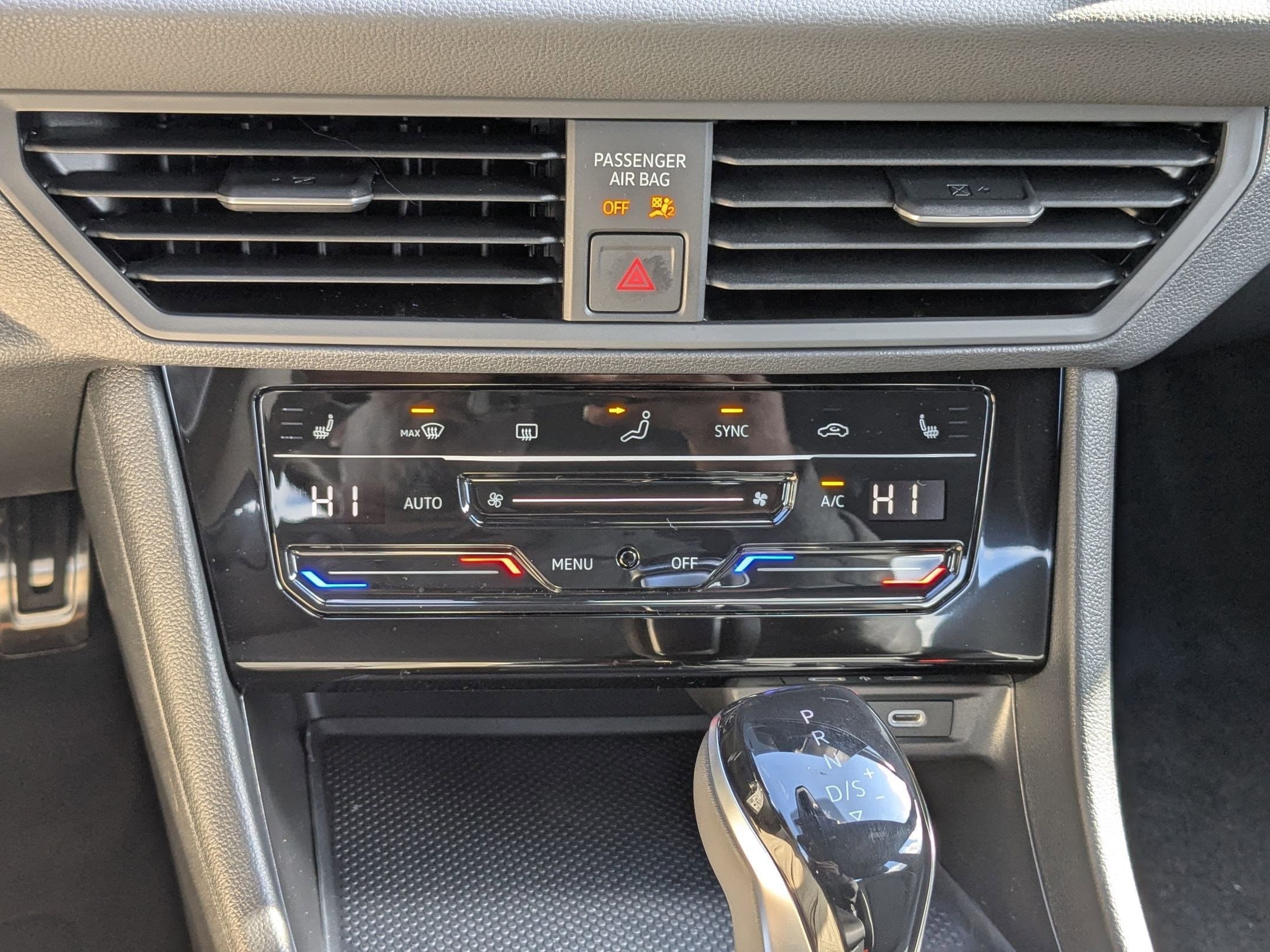 2026 Volkswagen Jetta Sport - Photo 23