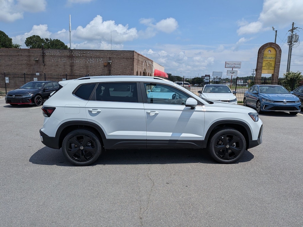 New 2026 Volkswagen Taos SEL SEL 4MOTION