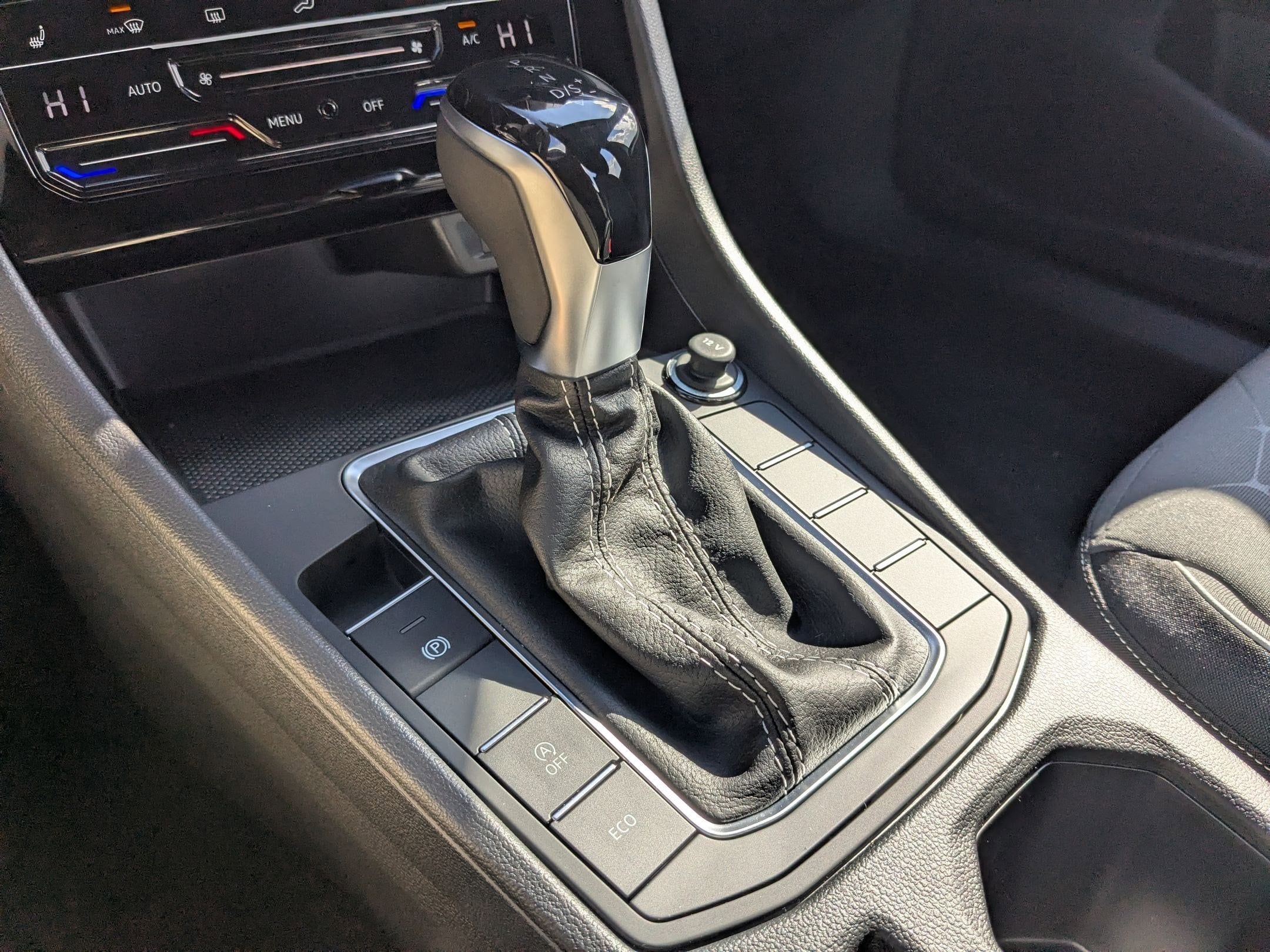 2026 Volkswagen Jetta Sport - Photo 24