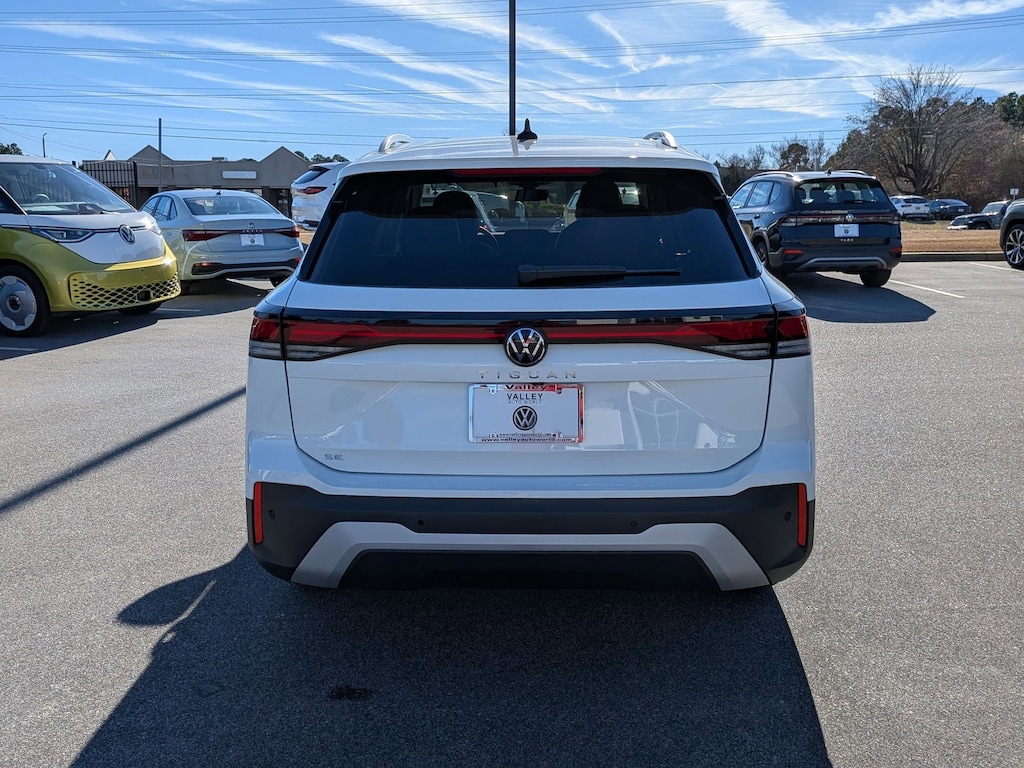 New 2026 Volkswagen Tiguan SE 2.0T SE FWD