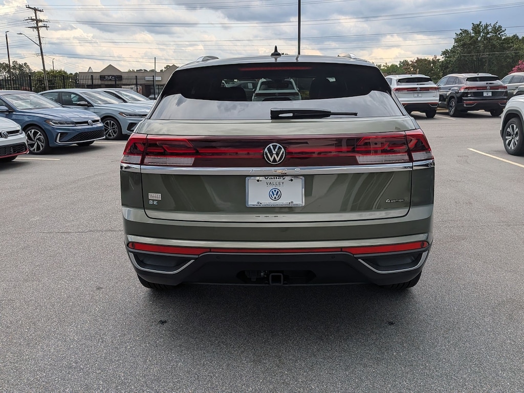 New 2026 Volkswagen Atlas Cross Sport 2.0T SE w/Technology 2.0T SE w/Technology 4MOTION