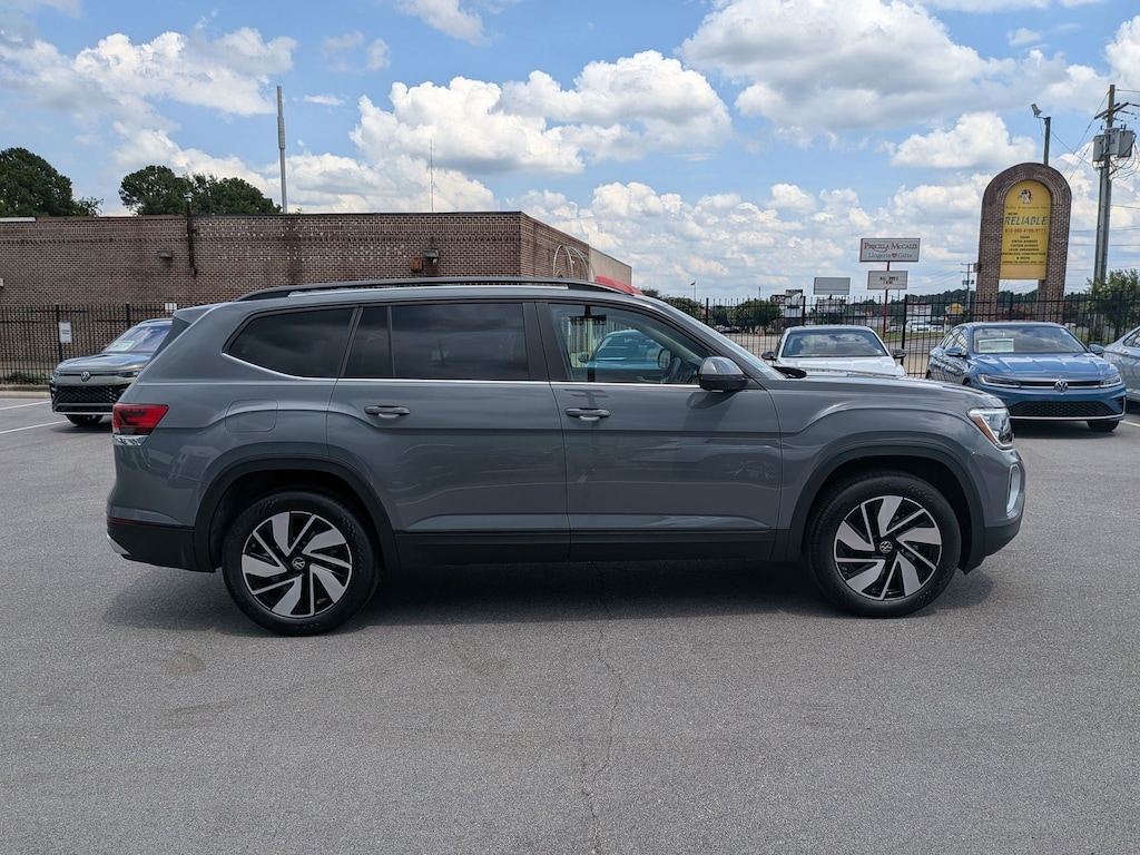 New 2026 Volkswagen Atlas 2.0T SE w/Technology 2.0T SE w/Technology FWD