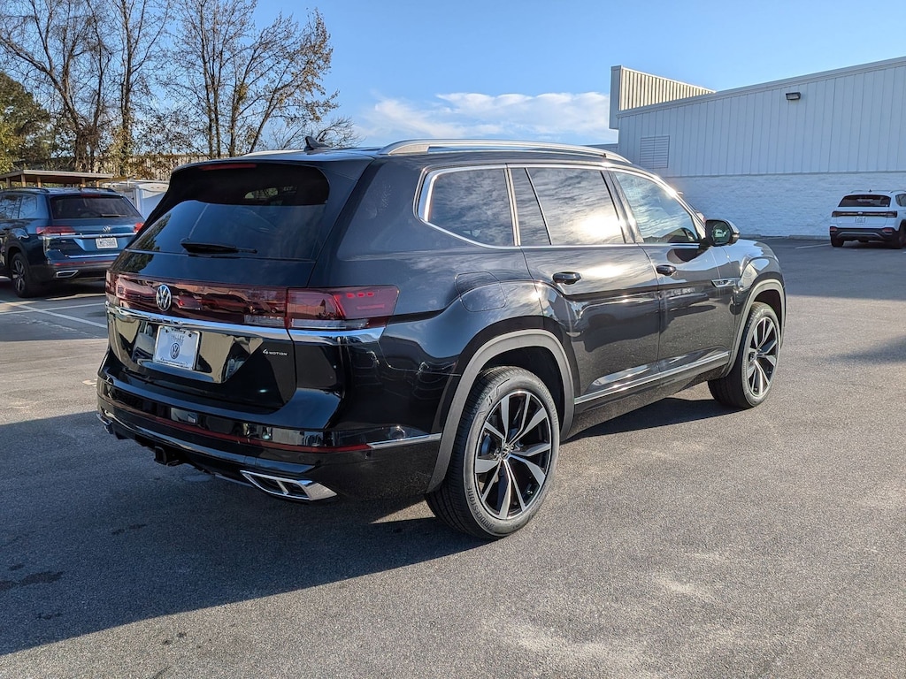 New 2026 Volkswagen Atlas 2.0T SEL Premium R-Line 2.0T SEL Premium R-Line 4MOTION