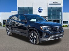 2026 Volkswagen Atlas Cross Sport 2.0T SE w/Technology 2.0T SE w/Technology 4MOTION