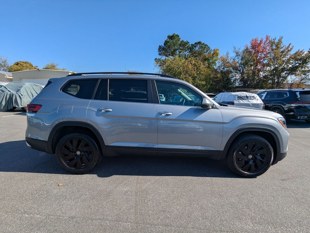 New 2026 Volkswagen Atlas 2.0T SE w/Technology 2.0T SE w/Technology FWD