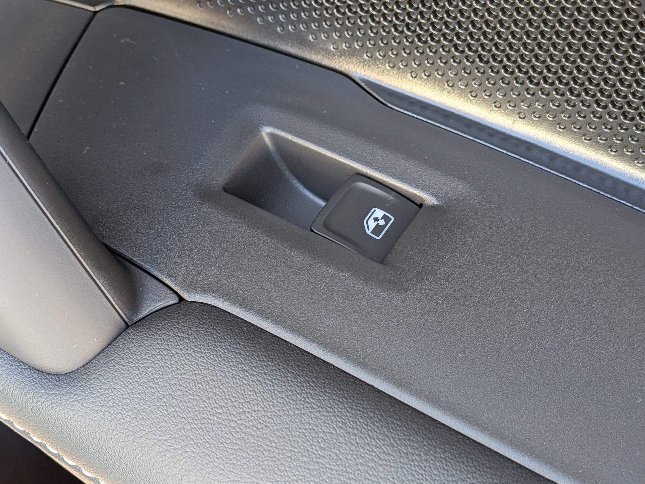 2026 Volkswagen Tiguan S - Photo 33