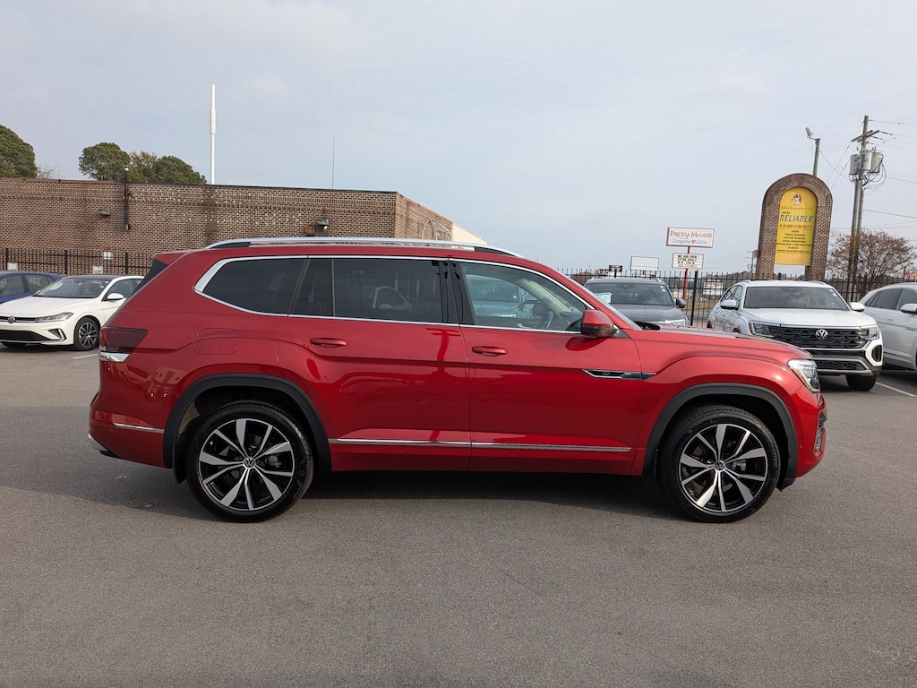 Used 2024 Volkswagen Atlas 2.0T SEL Premium R-Line 2.0T SEL Premium R-Line 4MOTION