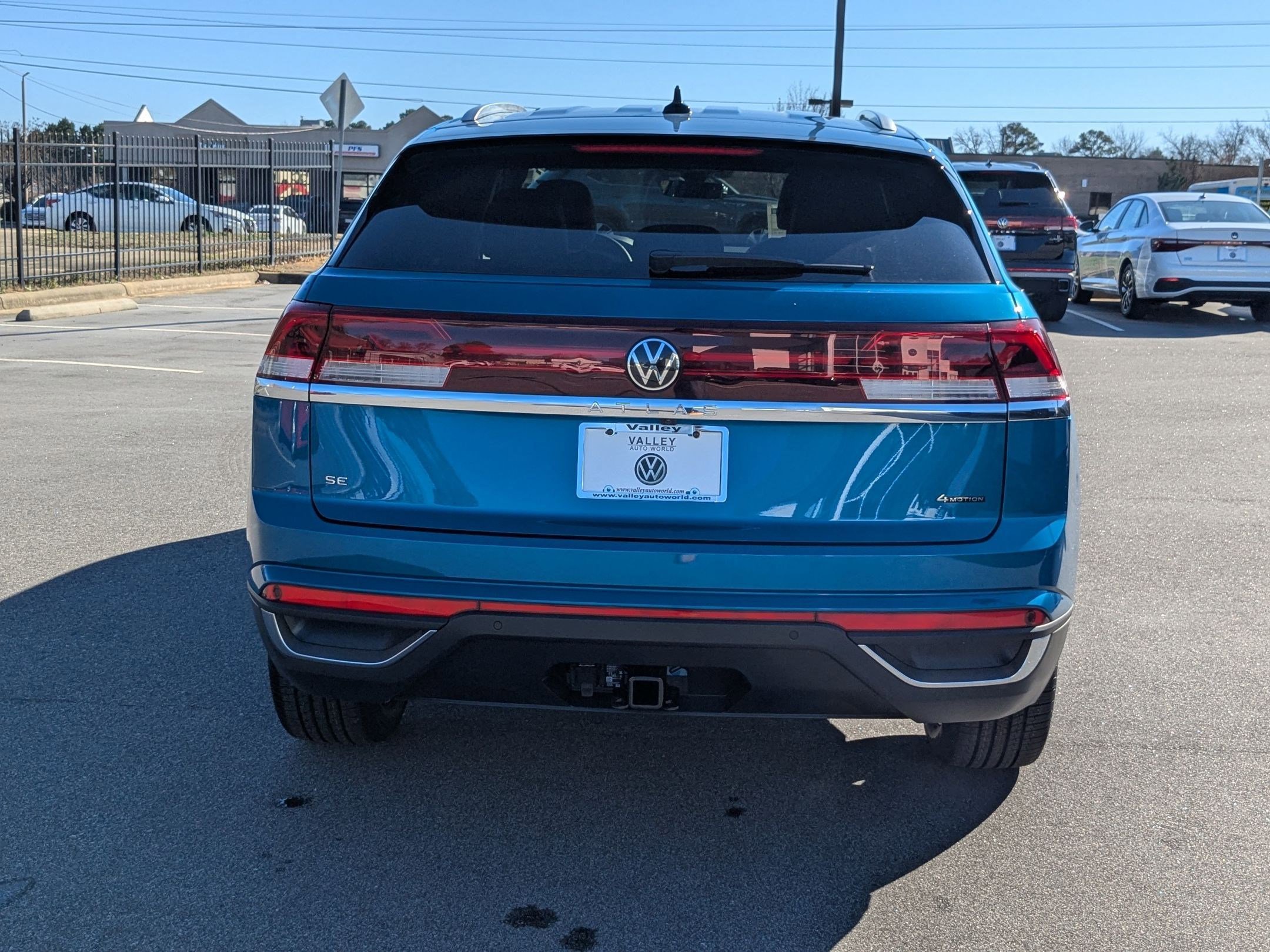 2025 Volkswagen Atlas Cross Sport SE Technology photo 4