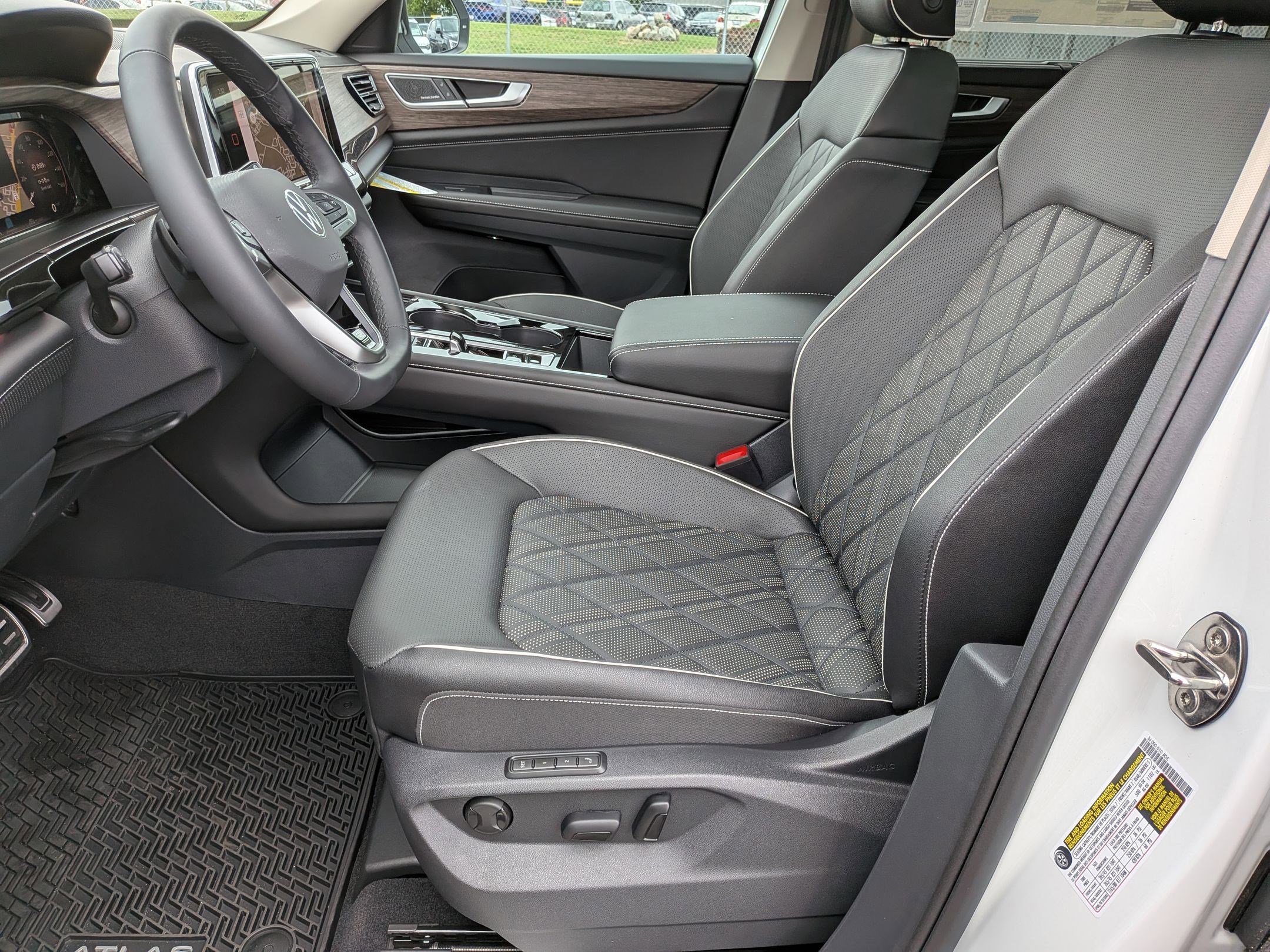 2026 Volkswagen Atlas SEL Premium R-Line - Photo 15
