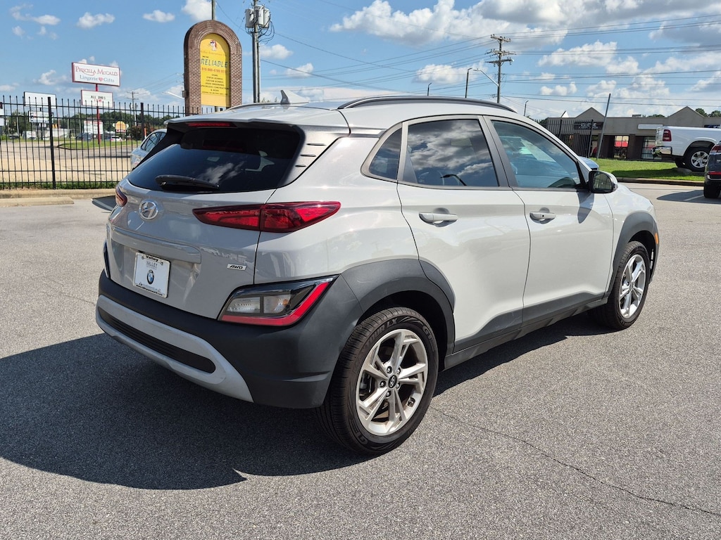 Used 2023 Hyundai Kona SEL SEL Auto AWD