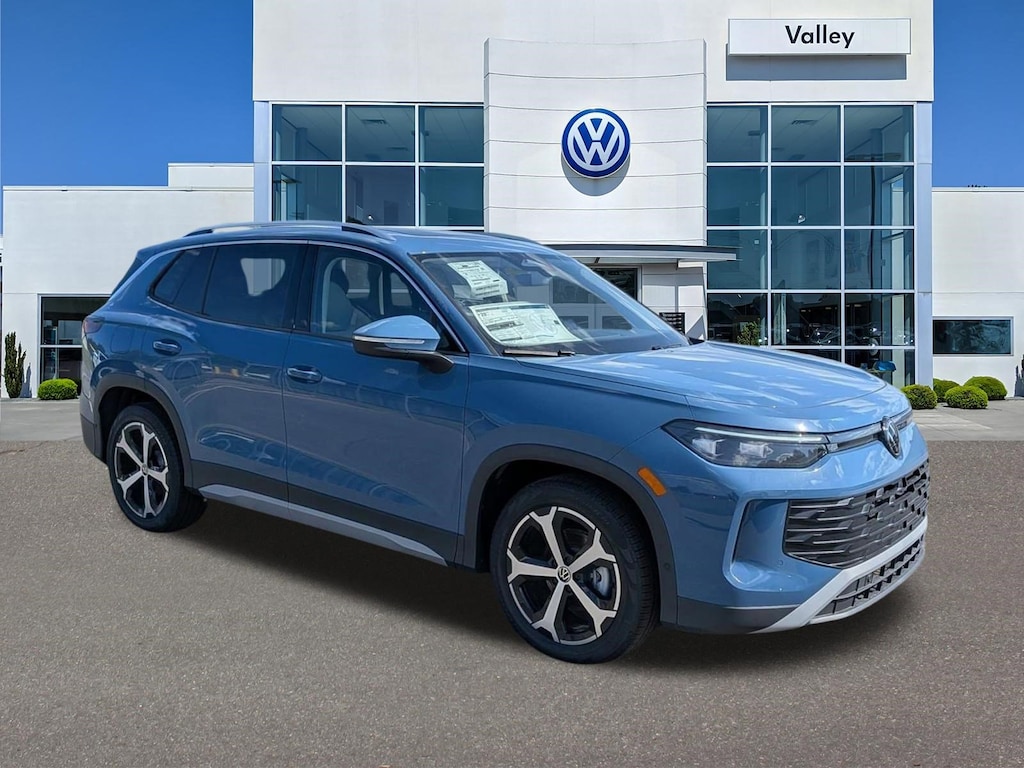 New 2026 Volkswagen Tiguan SE SE FWD
