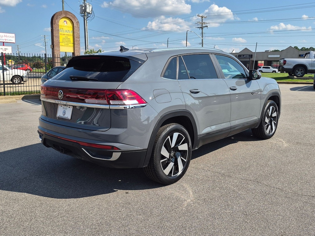 Used 2024 Volkswagen Atlas Cross Sport 2.0T SE w/Technology 2.0T SE w/Technology FWD