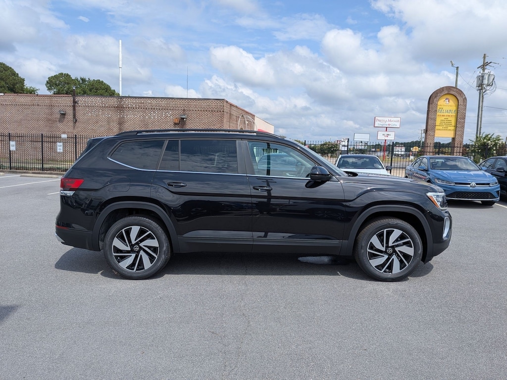New 2026 Volkswagen Atlas 2.0T SE w/Technology 2.0T SE w/Technology FWD