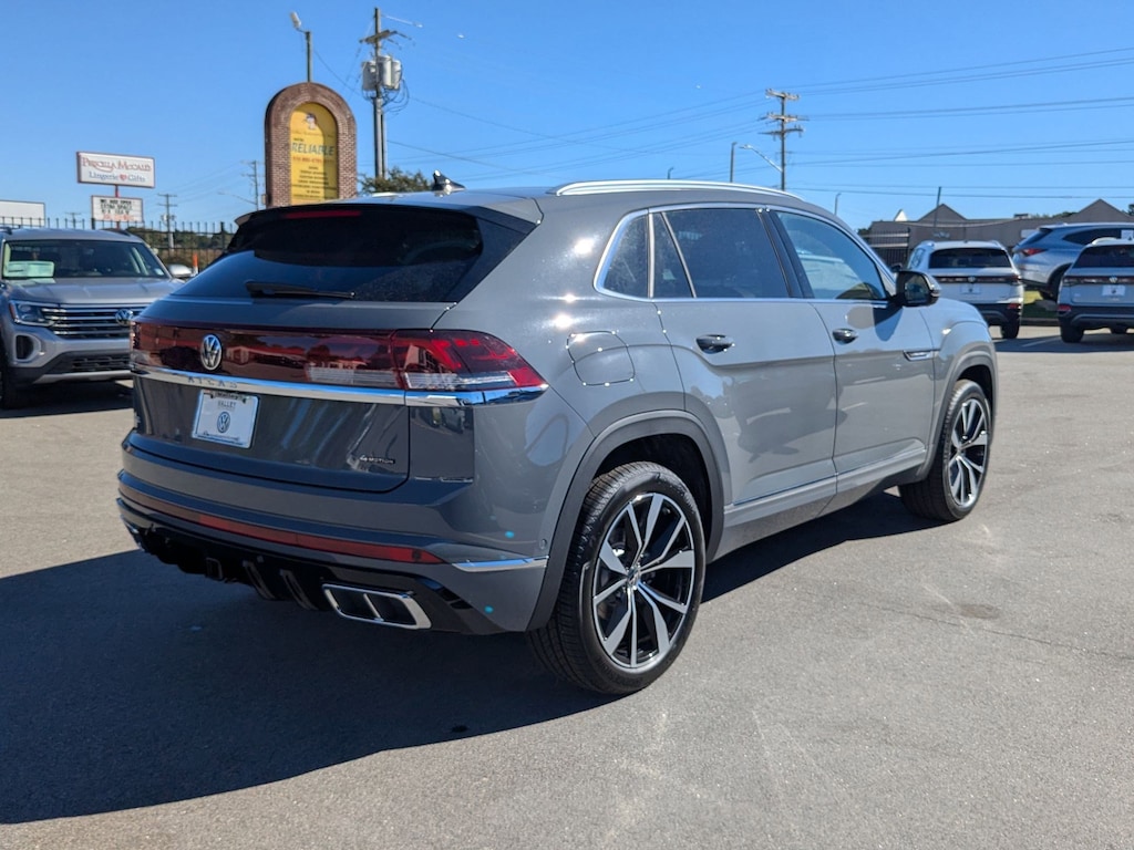 New 2026 Volkswagen Atlas Cross Sport 2.0T SEL Premium R-Line 2.0T SEL Premium R-Line 4MOTION