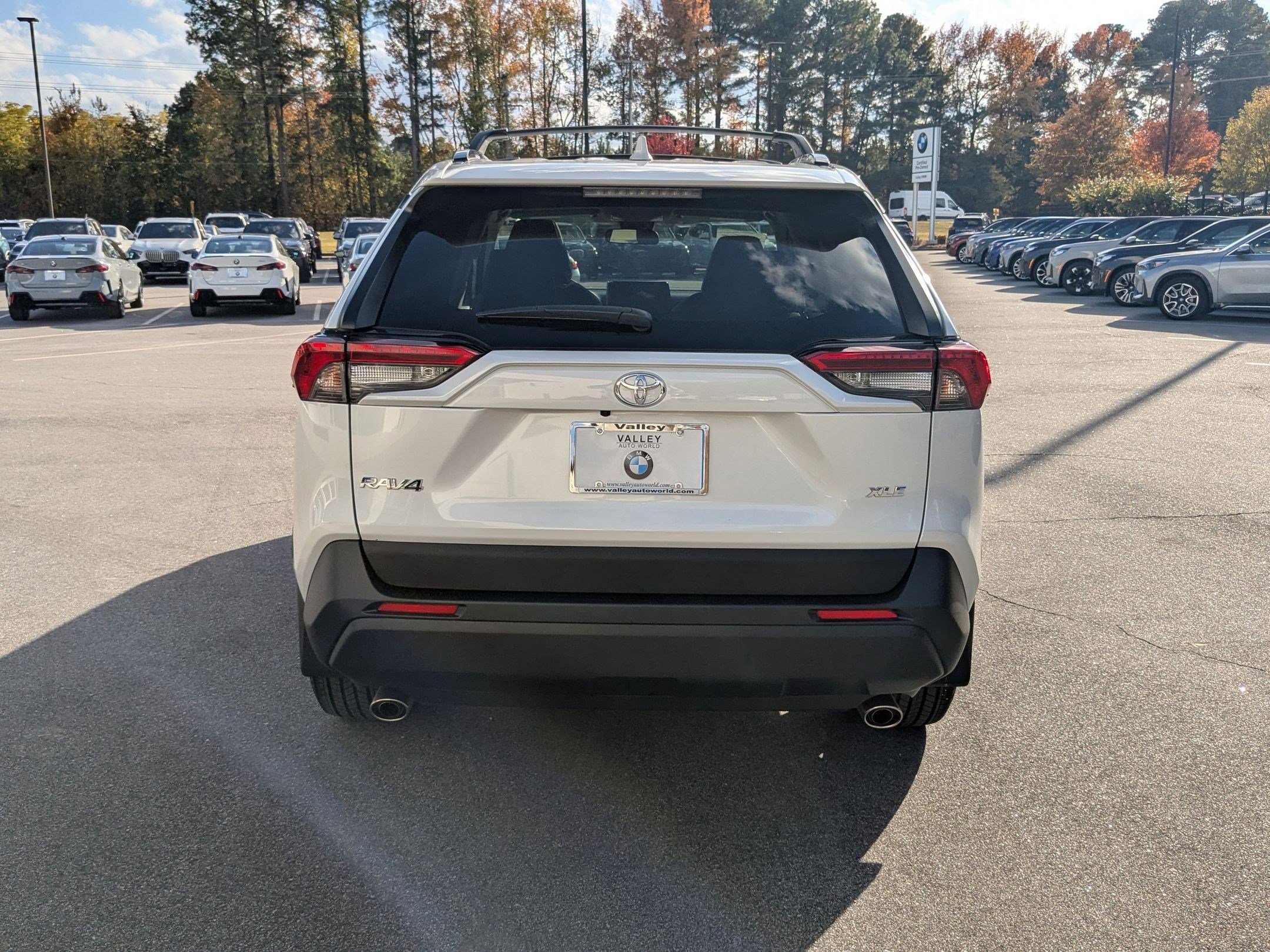 2025 Toyota RAV4 XLE Premium photo 3